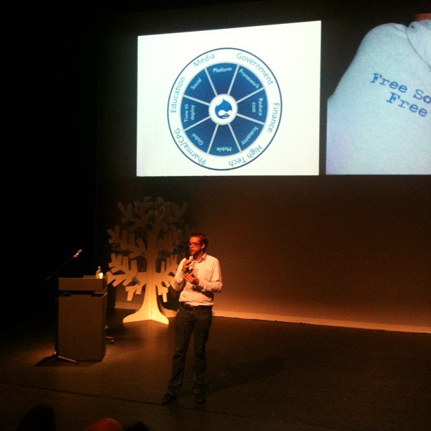 reasons to use #drupal #drupalsummit 
