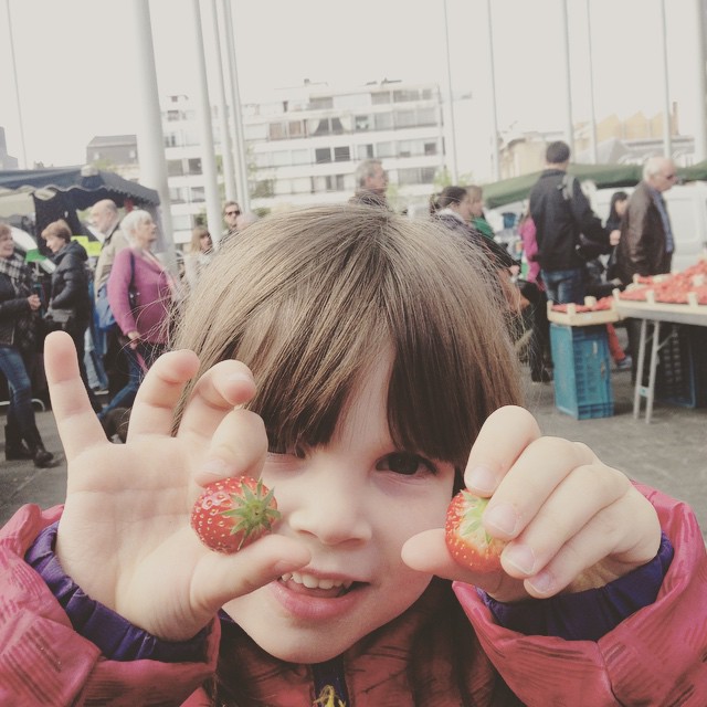 #aardbeien #fruit #1mei #strawberries #snack #antwerpen #instantwerpen